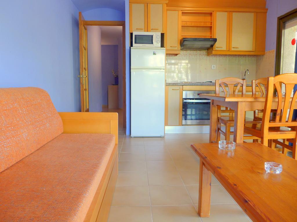 Rentalmar Diplomatic Park Salou Chambre photo